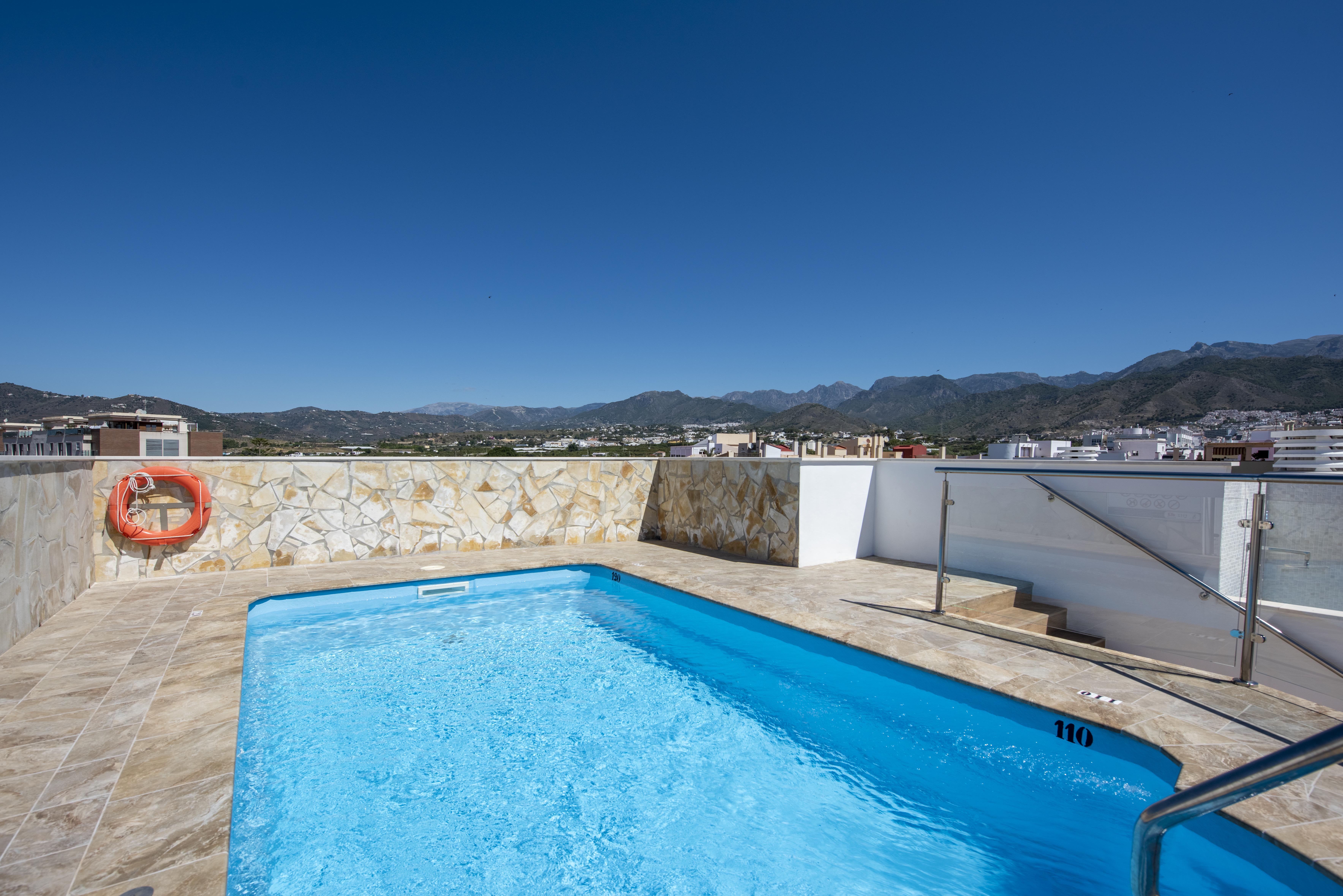 Hotel Toboso Chaparil Nerja Exterior foto